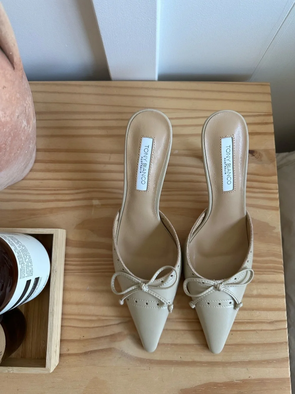 Tony Bianco tan pointed-toe bow heels